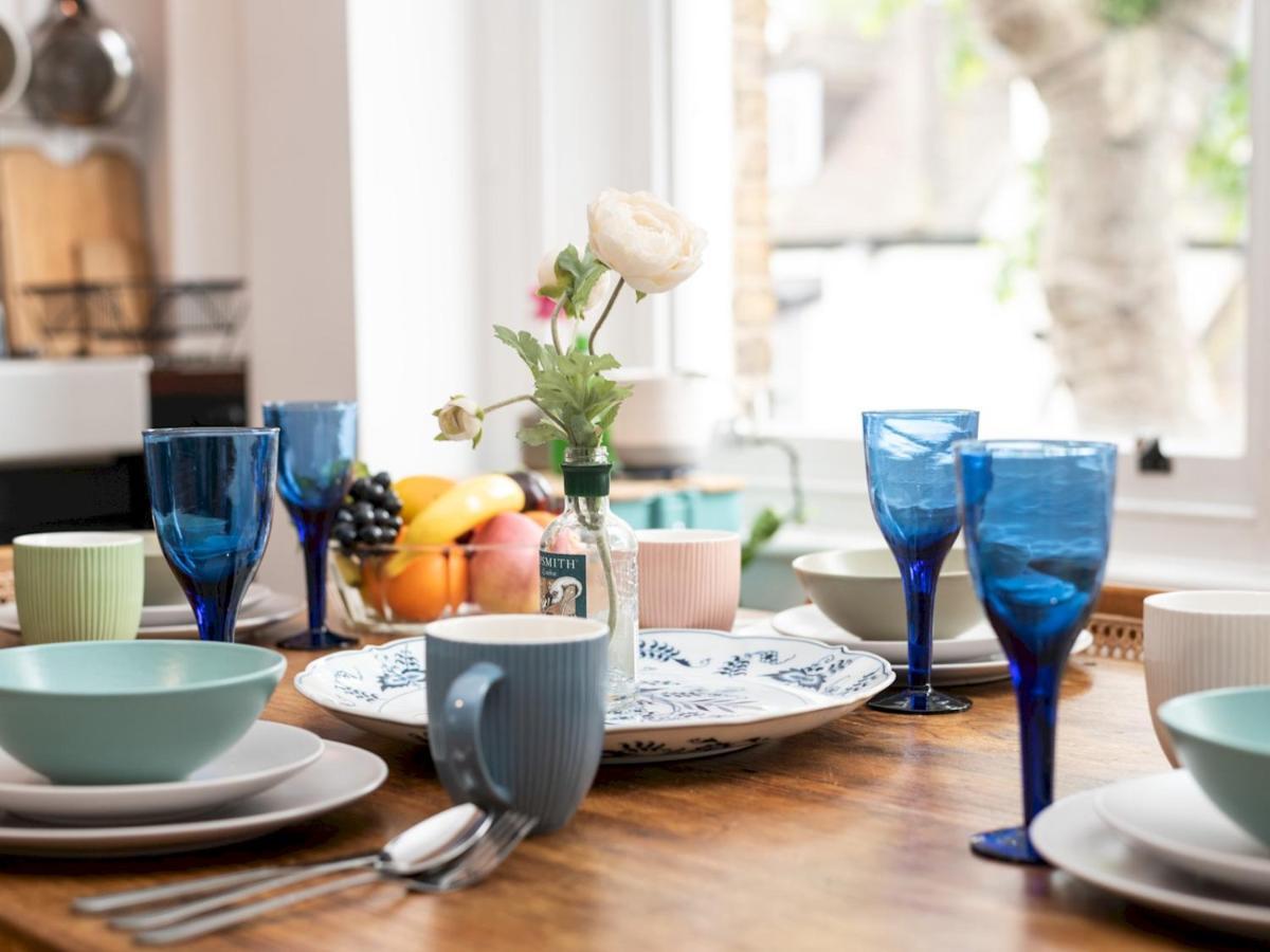 Pass The Keys Rustic And Quirky Flat In Charming Charlton Village ロンドン エクステリア 写真